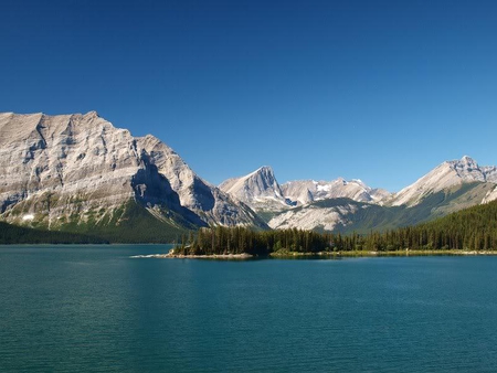 Upper Kananaskis Lake - sky, lake, trees, mountain