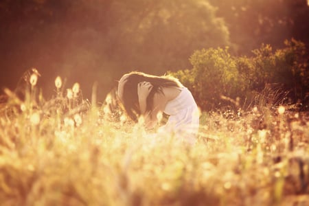 Oh Girl Be Strong! - sunlight, girl, grass, sad