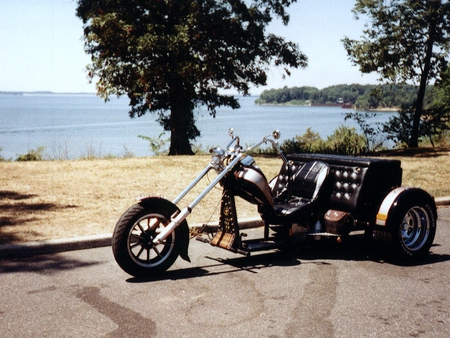 The Outlaw Lowrider - lowrider, harley, bikes, trike, motorcycles