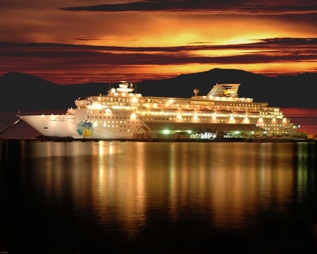 World Cruise - great, ship, reflection, beautiful