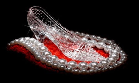 Crystal shoe. - crystal, jewellery, cushion, fashion, pearl, shoe