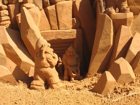 Sand Miners - figures, mining, shapes, sand