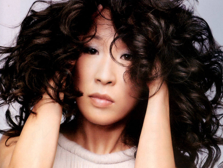 Sandra Oh - actress, great dark curly haair, pretty, female, eyes and lips, tv, movies, cute face