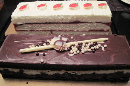 Cakes with chocolate and white cream  - strawberry, photography, black, gold, white, desserts, brown, red, chocolate, cakes