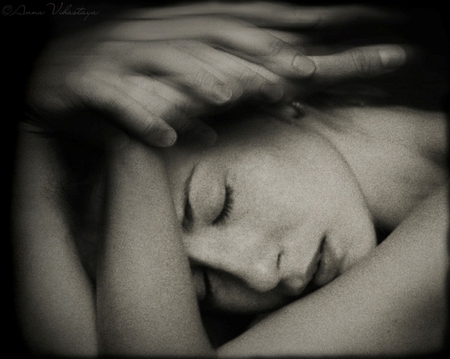 TENDERNESS - hands, beauty, woman, soft, photography, tenderness, bw