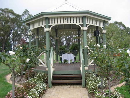 GAZEBO FOR WEDDINGS - garden, roses, weddings, beautiful