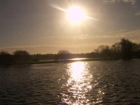 sunshine over shannon - water, sun, sky