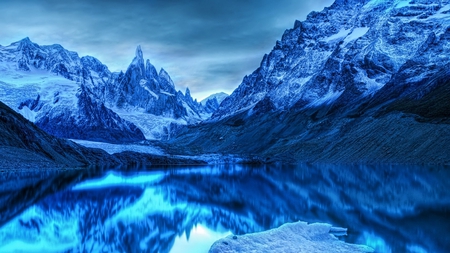 Blue Mountains - water, mountains, lake, blue