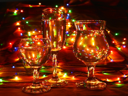 New year glasses - glasses, champagne, red, toast, holiday, wine, loghts, christmas