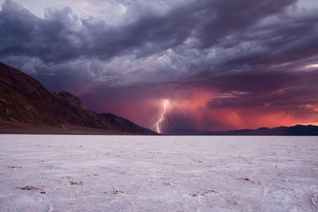 Electrical storm - storm, photographic, light, pink, thunder, nature, purple, sky, wild