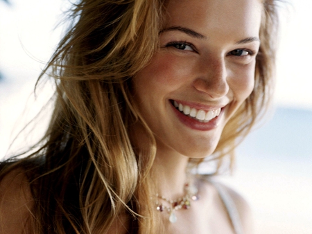 Mentalist star Amanda Righetti - smile, babe, model, wow factor, beauty, desire, tv, actress