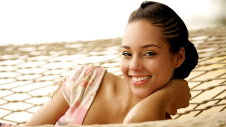 Beautiful Alicia Keys - smile, look, beautiful, hammock, singer, cute, alicia keys, smiling