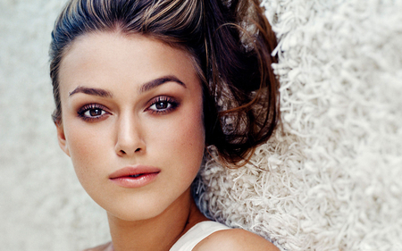 Keira Knightley - people, british, beautiful, actresses, models, keira knightley, celebrity