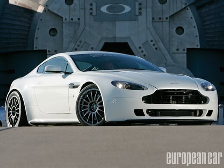 White Knight - 08, white, black wheels, aston martin