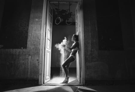 POWDER - woman, photography, bw, beauty, body, gymnastics