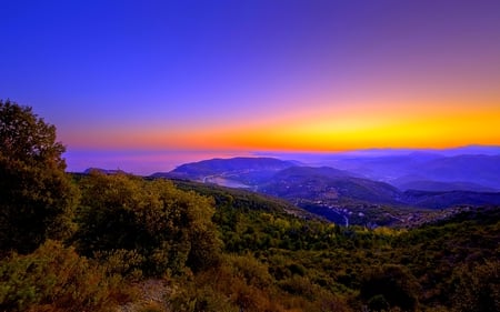 GOLDEN DUSK - sunset, coast, ocean, mountains