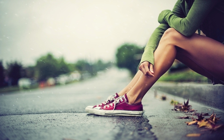 Waiting alone in rain...!!! - waiting, emo, legs, photography, road, girl, alone, wet, leg, photo, emo girl, shoes, autumn, rain, hd