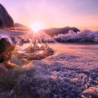 Morning sunshine and ice
