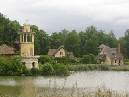 Grey Day Versailles Gardens Paris - nature, cloudy, france, water, paris, buildings, other, versailles gardens