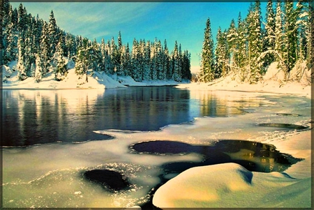 Frosty winter day - winter, landscape, lake, sky, reflection, trees, ice, nature, mountain, frosty, day, cold