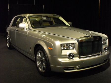 Rolls Royce - luxury, rolls royce, cars, grey