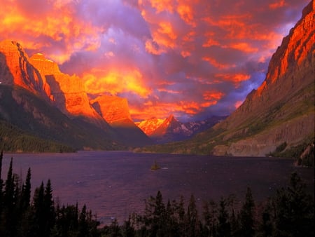 Fiery sunrise over the lake - sky, lake, mountain, water, fiery, clouds, beautiful, over, sunrise