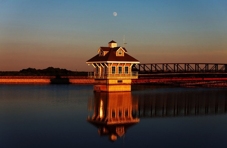 Building in Water - picture, beautiful, in water, cool, building