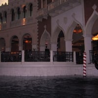 Gondola & Architecture in Vegas 