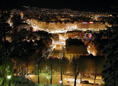 Winter nightscene in Norway - sky, trees, pic, image, norway, photograph, scandinavia, winter, cars, night, wallpaper, buildings, country, picture, wall, snow, city, nightscene, photo, lights, europe