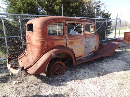 Old Body at The Little Valley Auto Ranch Belton Texas - rusted car, rust, car, old car