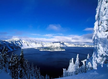 Crater Lake - wallpaper, forest, oregon, wall, pic, usa, crater, view, picture, nature, cold, photograph, mountains, winter, photo, season, blue, lake, sky, clouds, colours, trees, colors, snow