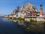 amasya houses near the greenriver,turkey