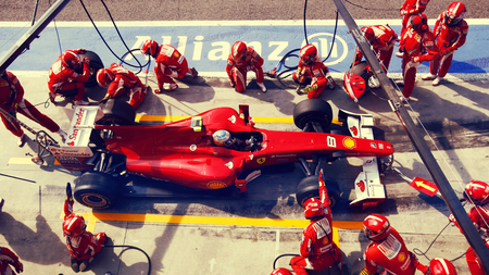 Organised Chaos - f1, pit, stop, ferrari