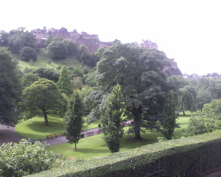 Princes Street Gardens & Castle - princes street, edinburgh, castle, garden