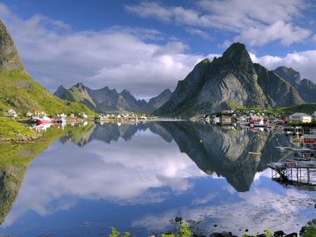 Amazing Reflections - amazing, ship, lake, houses, mountain, reflection, beautiful, city