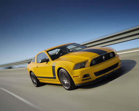 mustang - grey alloys, race track, front engine, yellow, black stipe, two seater