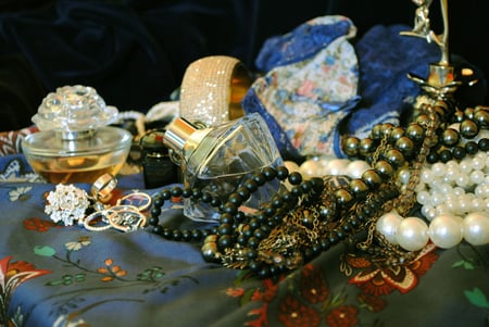 Wish - jewels, glass, accessories, others, nice, treasures, pearl, bottle