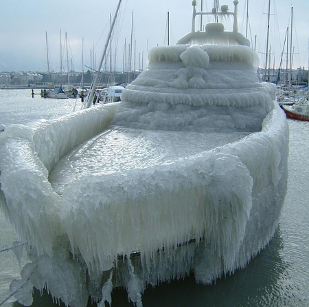 Freezing boat - ice, winter, water, white, snow, freezing, frozen, sea, boat