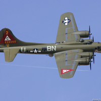 B17 Flying Fortress - Thunder Bird