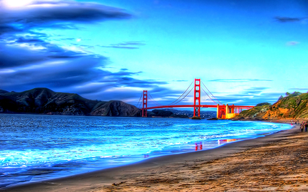 Golden Gate - blue, golden gate, beach, splendor, golden gate bridge, reflection, walk, sand, view, sky, clouds, beautiful, sea, beauty, lovely, architecture, ocean, nature, waves, peaceful, bridge