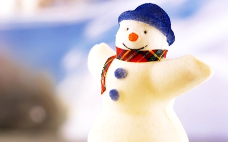 Snowman - pretty, fantastic, amazing, snow, stunning, nice, outstanding, abstract, snowman, winter, beautiful, photography, figure, cap, wonderful, ice, scarf, season, awesome, skyphoenixx1