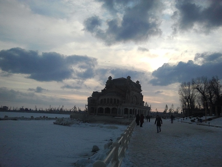 cazino constanta..iarna - winter, cazino, sky, clouds