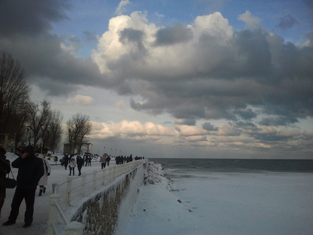 faleza iarna - winter, black sea, sky, clouds