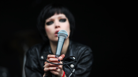 Alice Glass - music, electro, alice, crystal castles, synth, electronic, musician, alice glass, dark