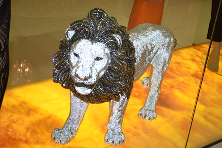 Silver Lion - las vegas, lion, photography, silver