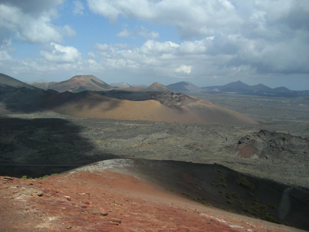 Timanfaya Lanzarote - clouds, blue, beautiful, photography, lanzarote, colors, mountain, nature, view, red, cloud, vulcano, sky