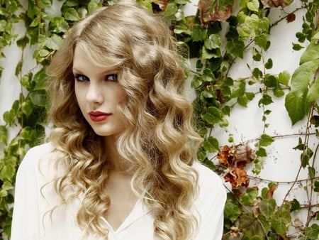 sultry,taylor swift and sexy - gorgeous, beautiful, sultry, sexy, hair