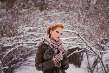 Winter Beauty - winter, girl, beauty, lovely, red head, fur, frozen, pose, gloves