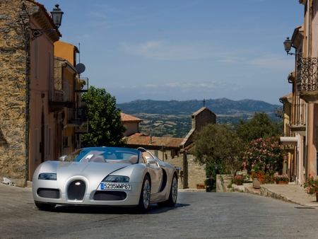 2010 Bugatti Veyron Grand Sport - sports, italy, mountains, super, silver, car, 2010, architecture, bugatti, houses, grand, hills, wallpaper, 10, veyron, sport, supercar, convertible, new