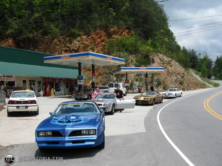 Trans AM - cars, entertainment, mountains, people